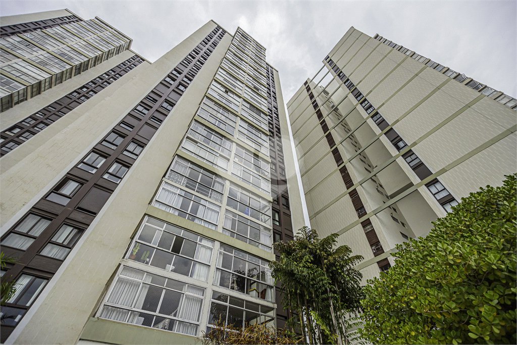 Apartamento à venda com 3 quartos, sendo 1 suíte, em Perdizes, São Paulo, SP