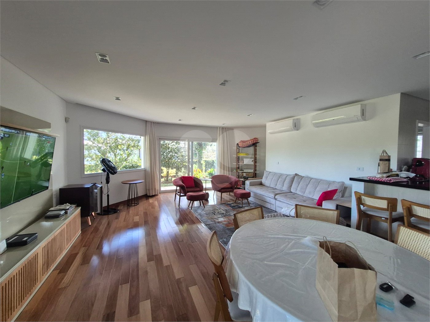 Casa à venda com 3 suítes no condomínio Parque Imperial da Cantareira, Mairiporã - SP