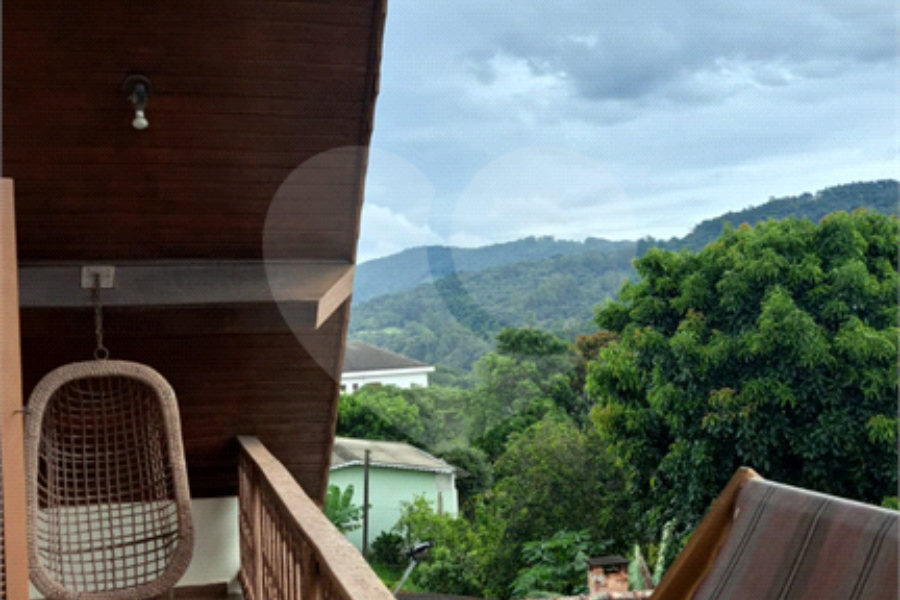 Casa à venda com 5 quartos, sendo 2 suítes, em Rancho Grande, Mairiporã, SP