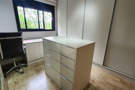 Casa à venda com 3 suítes no condomínio Via Castelli, Louveira - SP