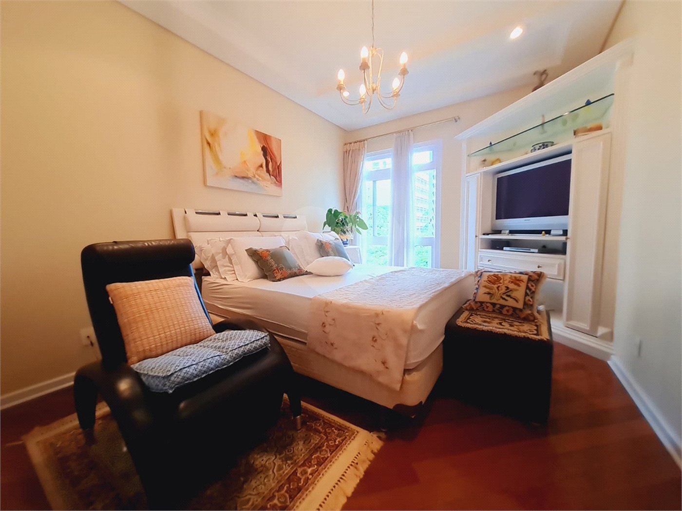 Apartamento à venda com 3 quartos, sendo 1 suíte, em Higienópolis, São Paulo, SP