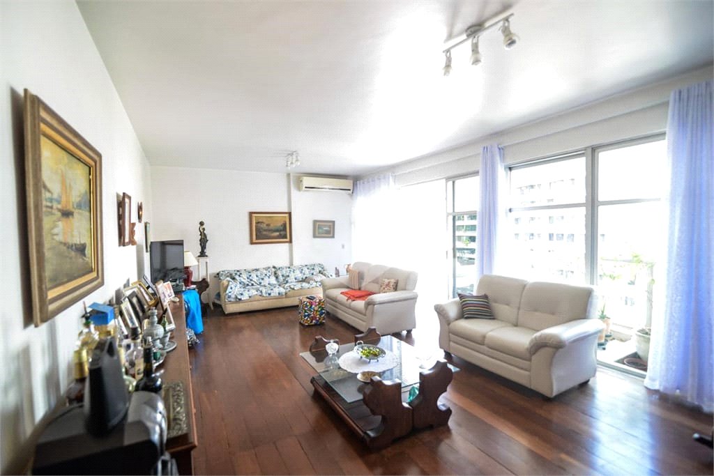 Apartamento à venda com 4 quartos, sendo 1 suíte, em Tijuca, Rio de Janeiro, RJ