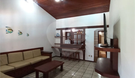 Casa em condomínio à venda com 2 quartos, sendo 1 suíte,  em Geribá, Armação dos Búzios, RJ