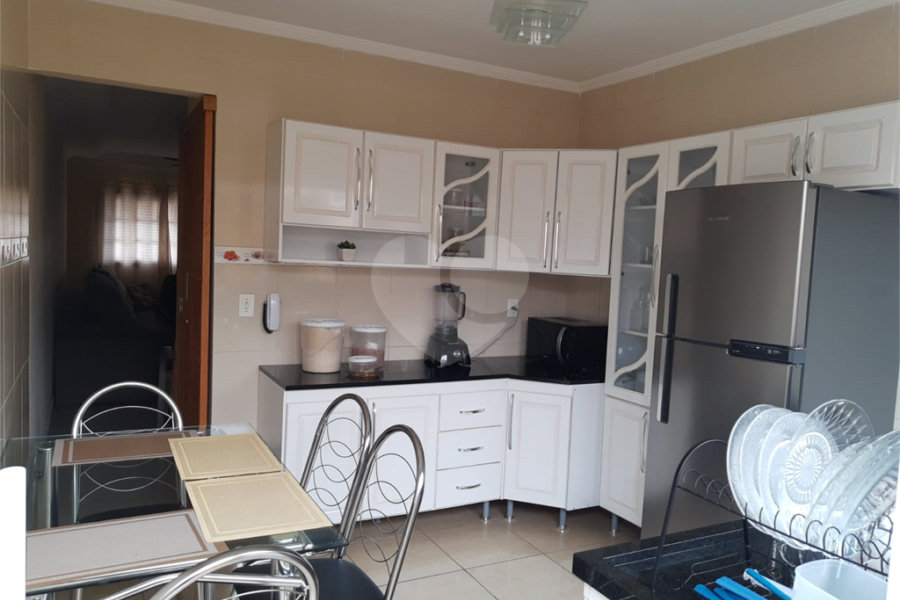 Casa à venda com 2 quartos no condomínio Vila Dionisia, São Paulo - SP