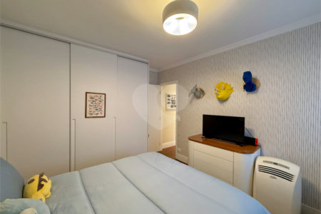Apartamento à venda com 3 suítes em Campo Belo, São Paulo, SP