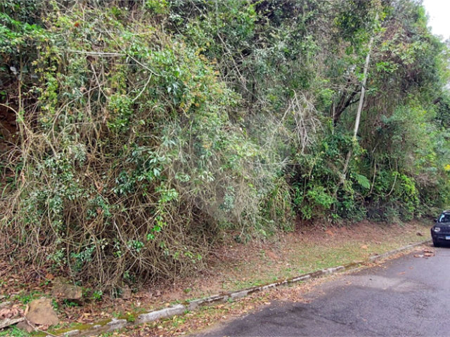 Terreno à venda no condomínio Alpes da Cantareira, Mairiporã - SP