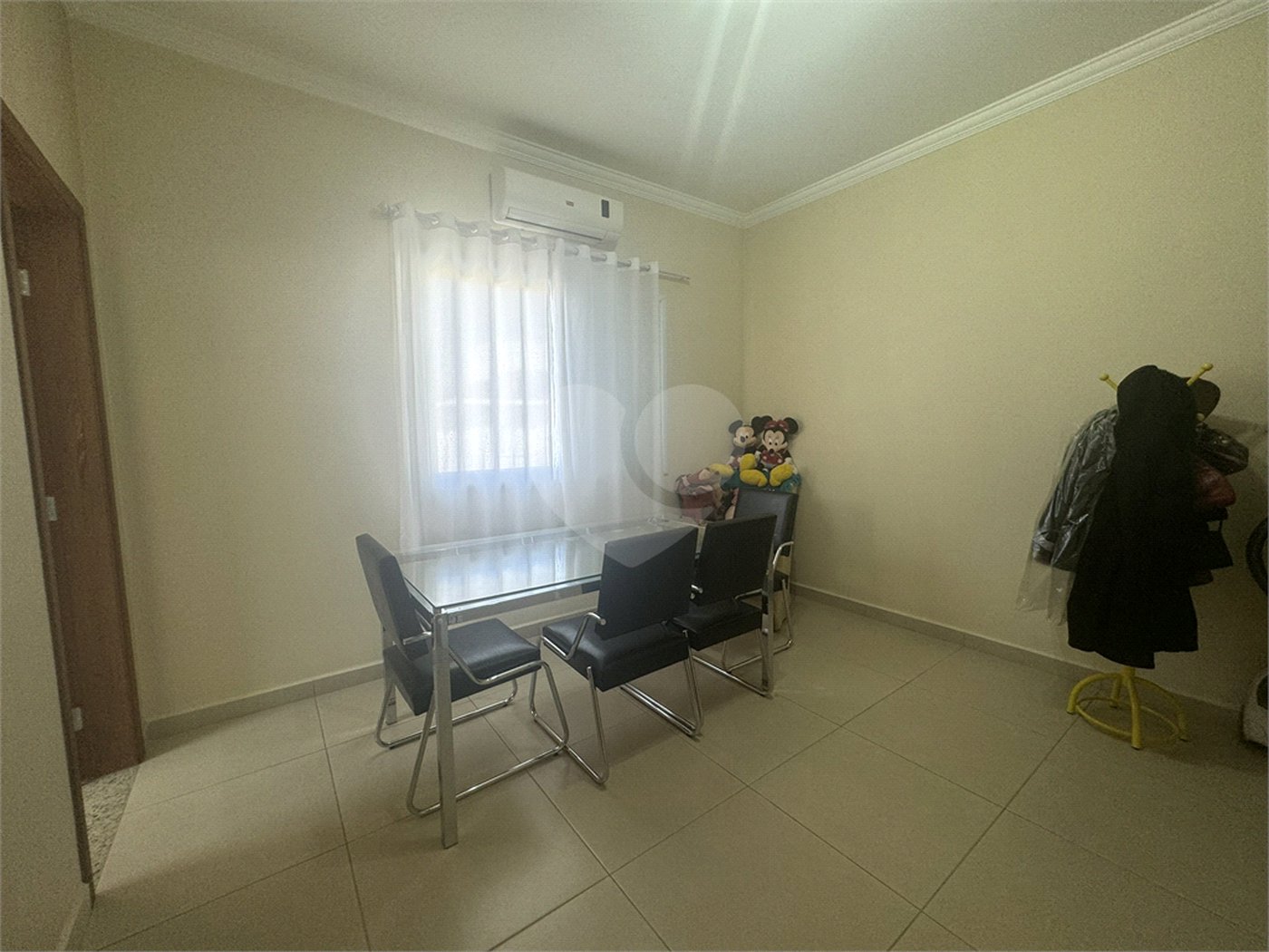 Casa à venda com 3 suítes no condomínio Lago da Serra, Araçoiaba da Serra - SP