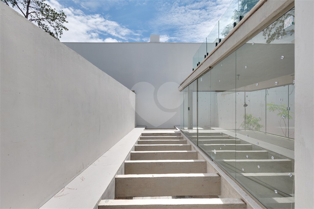 Casa à venda com 3 suítes no condomínio Residencial Heron 140, São Paulo - SP