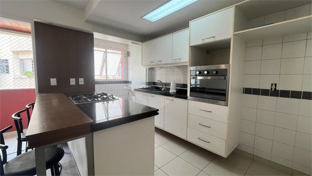 Cobertura à venda com 3 quartos, sendo 2 suítes,  em Vila Ipojuca, São Paulo, SP