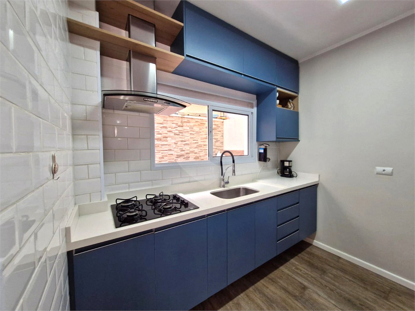 Casa à venda com 2 suítes no condomínio Residencial Living Sabara, São Paulo - SP