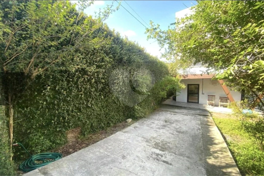 Casa no TREMEMBÉ Casa Estilo Rústico Industrial - JD GUAPIRA - CONDOMÍNIO FECHADO