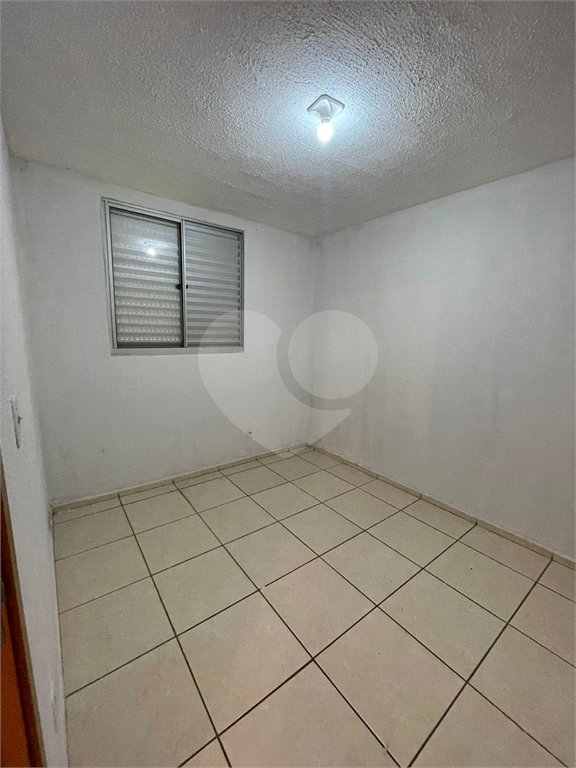 Apartamento no Condomínio Mont Everest .