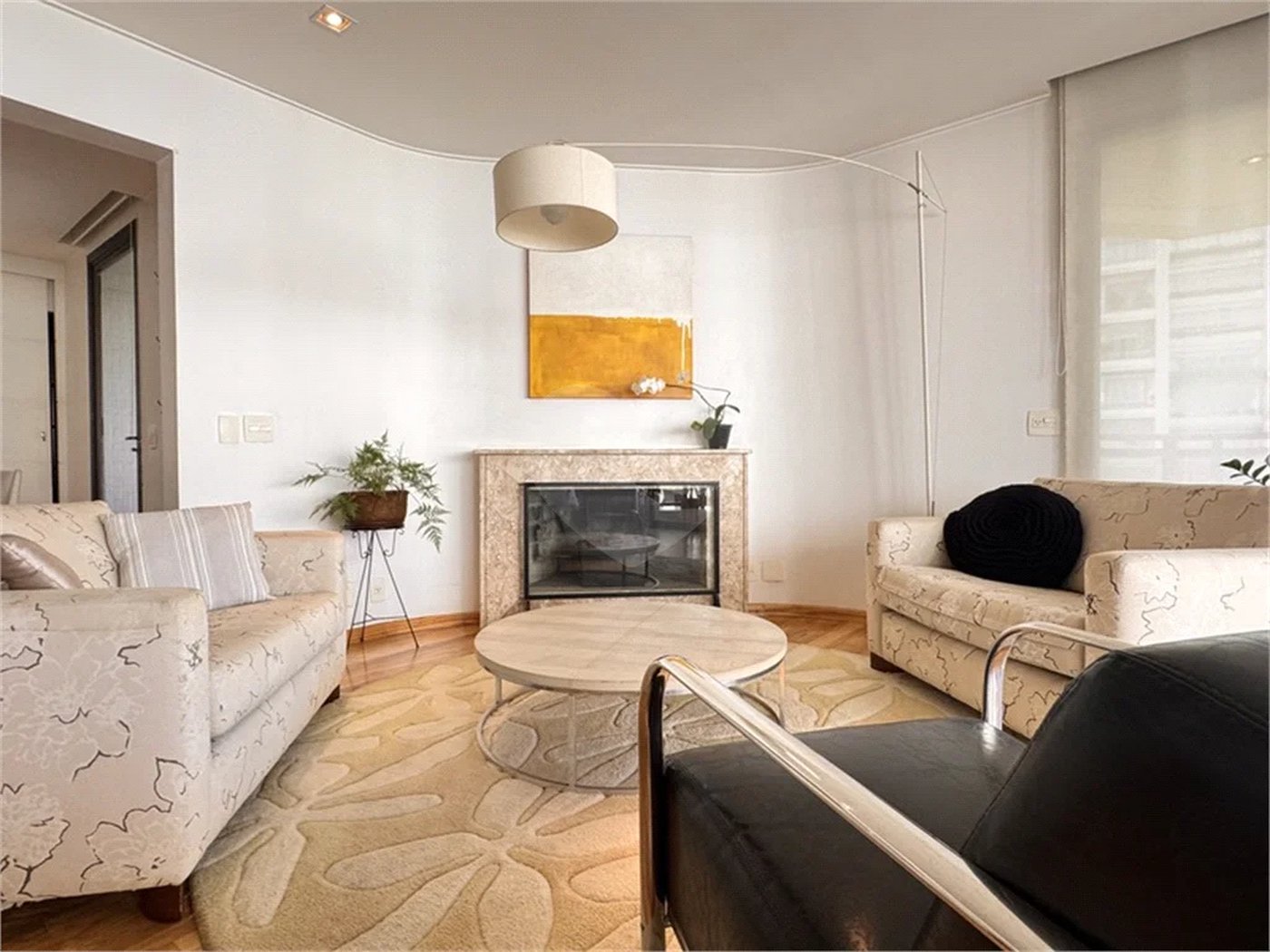 Higienópolis: Apartamento de 350 m2, 4 suítes, 5 vagas.