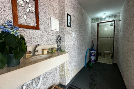 Casa à venda com 3 quartos, sendo 2 suítes, em Jardim Real, Bom Jesus dos Perdões, SP