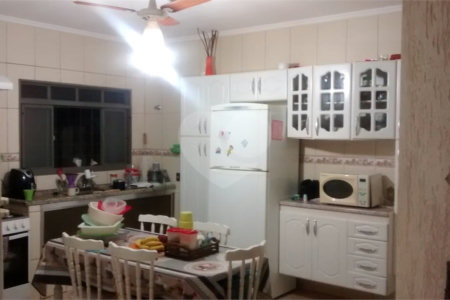 Casa à venda com 2 quartos em Parque Residencial Vale do Sol, Araraquara, SP