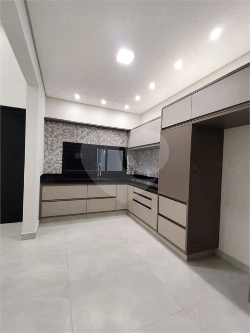 Casa à venda com 3 quartos, sendo 1 suíte, em Jardim Bom Sucesso, Indaiatuba, SP