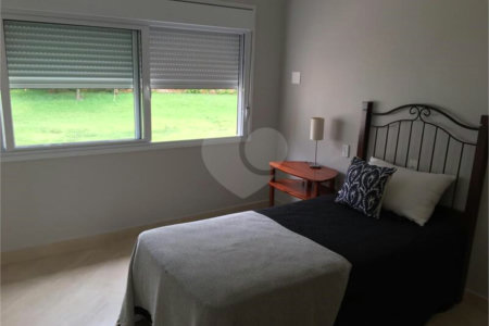 Casa à venda com 5 suítes no condomínio São Paulo, São Paulo - SP