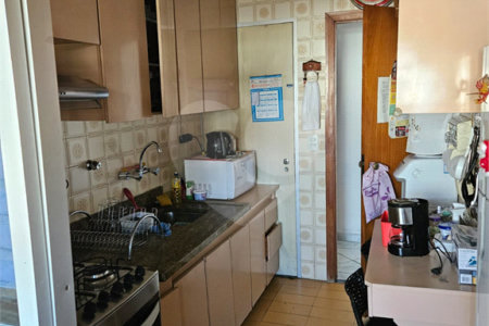 Casa à venda com 3 quartos, sendo 1 suíte, no condomínio Jconde de Irajá, São Paulo - SP