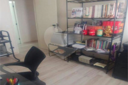 Apartamento à venda com 3 quartos, sendo 1 suíte,  em Cambuci, São Paulo, SP