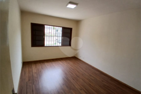 Sobrado à venda com 3 quartos em Vila Mazzei, São Paulo, SP