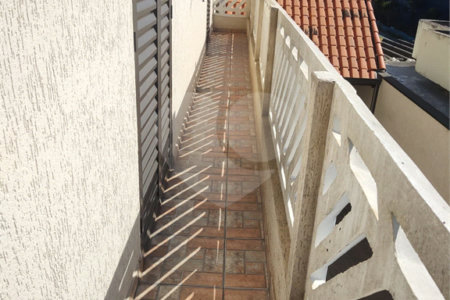 Sobrado à venda com 5 quartos, sendo 1 suíte,  em Vila Bela Vista, Suzano, SP