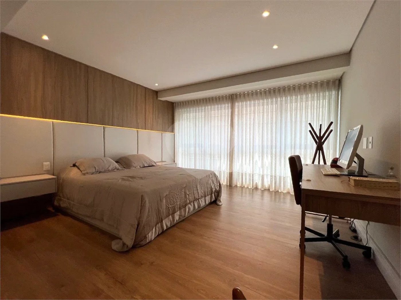 Apartamento à venda com 4 suítes em Santana, São Paulo, SP