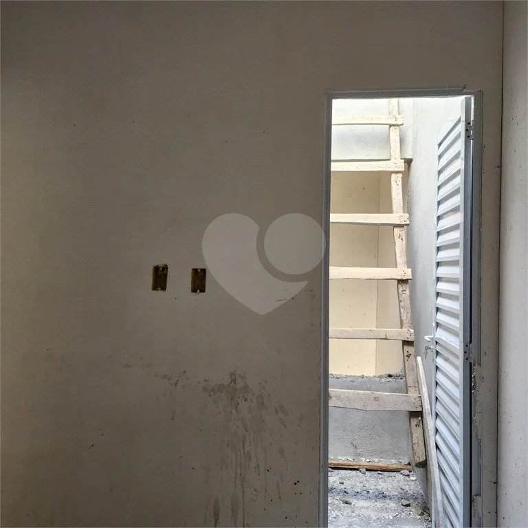 Casa à venda com 3 quartos, sendo 1 suíte, em Vila Gustavo, São Paulo, SP