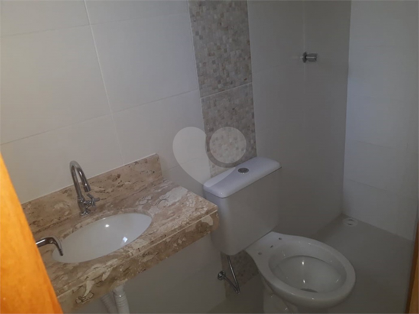 Casa à venda com 2 suítes no condomínio martinha, São Paulo - SP