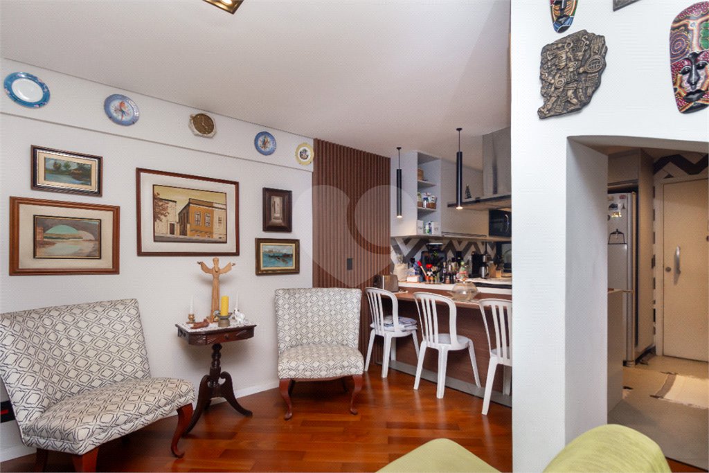 Casa à venda com 2 quartos, sendo 1 suíte, no condomínio Vloft, São Paulo - SP