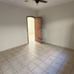 Casa à venda ou para alugar com 2 quartos, sendo 1 suíte, no condomínio Acmti - Colinas do Mosteiro, Terras de Itaici e Recanto dos Pássaros, Indaiatuba - SP