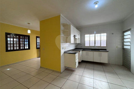 Casa à venda com 2 quartos, sendo 1 suíte, em Nova Cerejeira, Atibaia, SP