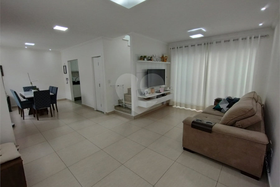 Sobrado à venda com 3 quartos, sendo 1 suíte, em Horto, São Paulo, SP
