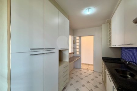 Apartamento à venda com 2 quartos, sendo 1 suíte, em Jardim Marajoara, São Paulo, SP
