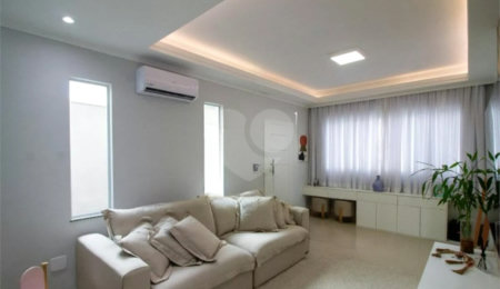 Casa à venda com 3 suítes em Vila Rosália, Guarulhos, SP