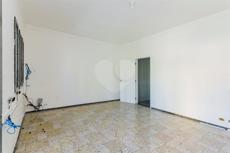 Casa à venda com 3 suítes em Santana, São Paulo, SP