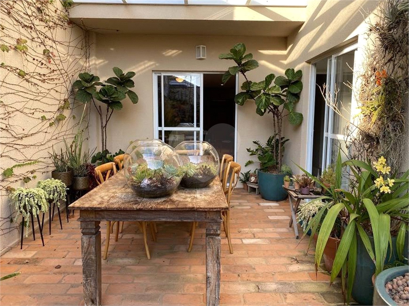 Casa à venda com 4 suítes no condomínio Villa Veneto, Itatiba - SP
