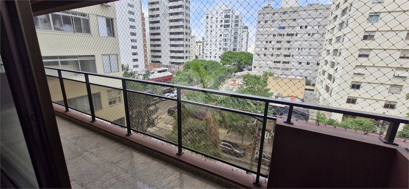 Apartamento à venda com 4 quartos, sendo 3 suítes, em Santa Cecília, São Paulo, SP