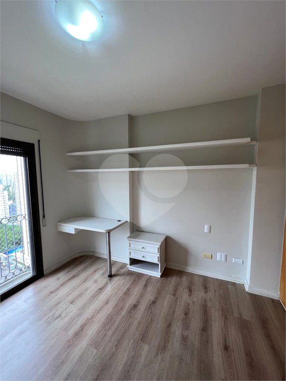 Apartamento à venda com 3 quartos, sendo 2 suítes,  em Vila Suzana, São Paulo, SP