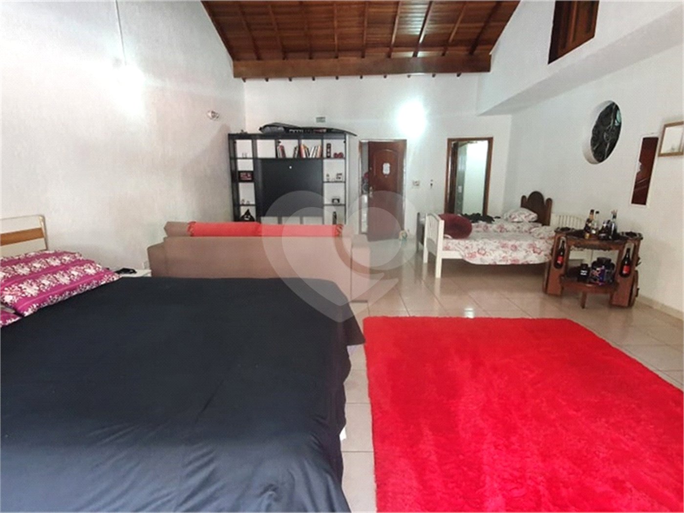 Sobrado à venda com 5 quartos, sendo 3 suítes, em Tremembé, São Paulo, SP