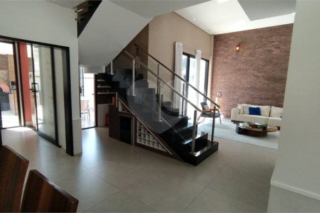 Casa à venda com 3 suítes no condomínio Reserva dos Vinhedos, Louveira - SP
