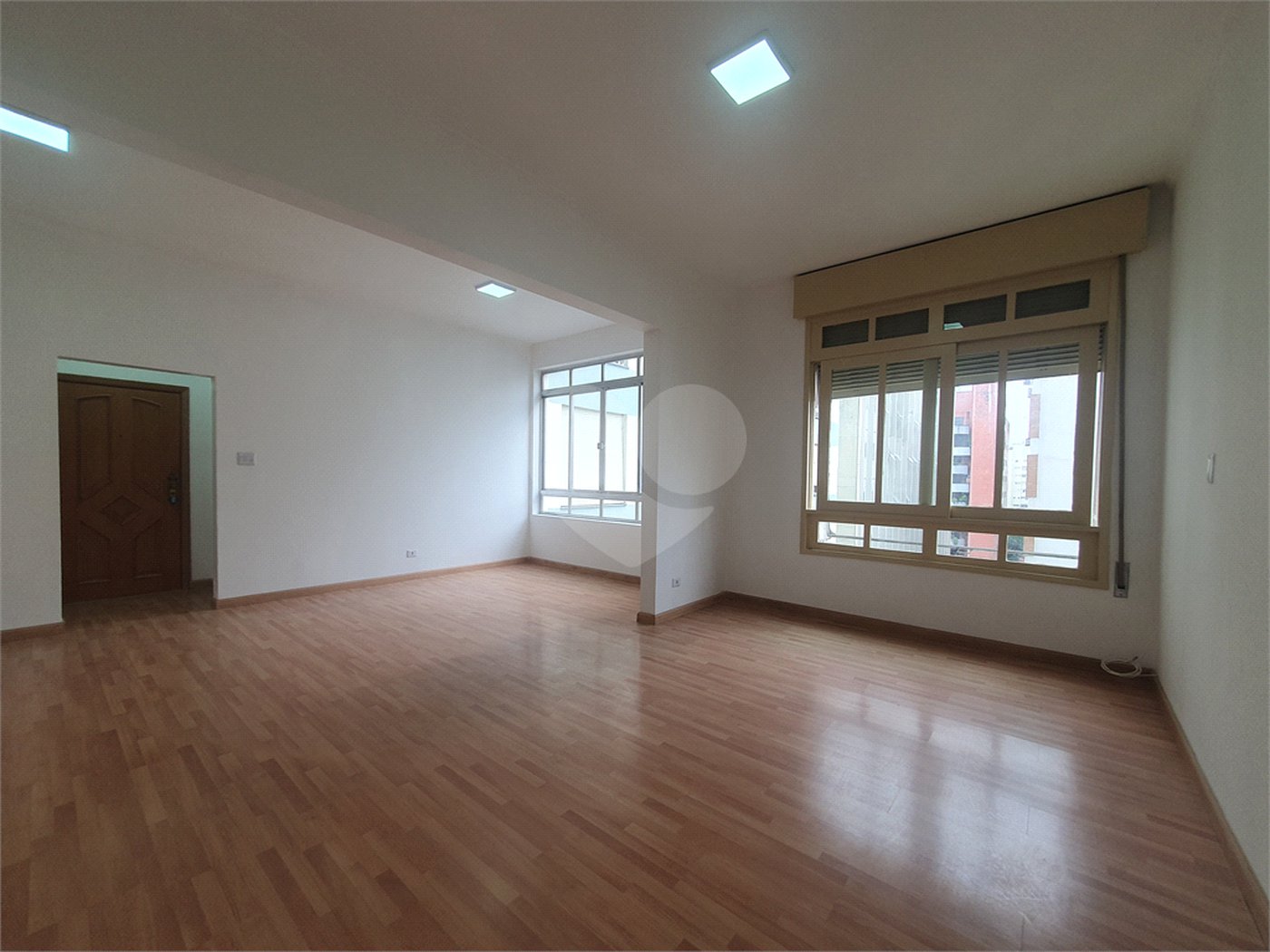 Apartamento para alugar com 2 quartos, sendo 1 suíte,  em Higienópolis, São Paulo, SP