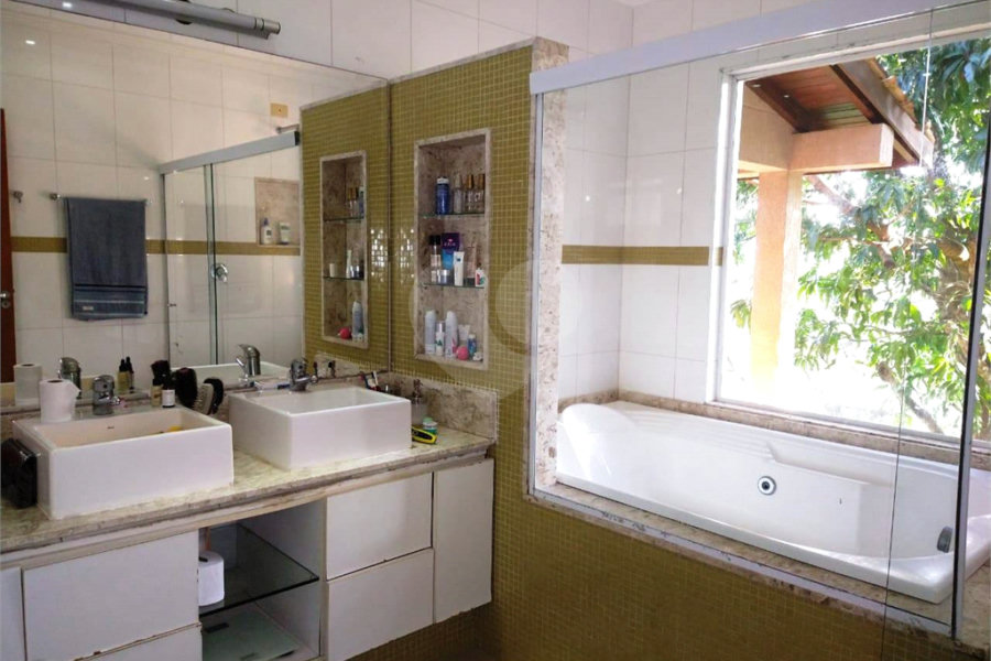Casa à venda com 8 quartos, sendo 4 suítes, em Santa Inês, Mairiporã, SP