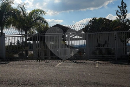 Terreno à venda com 1 suíte em Pinheirinho, Vinhedo, SP