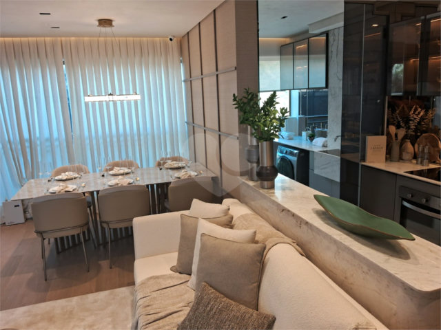 Apartamento à venda com 3 suítes em Vila Mariana, São Paulo, SP