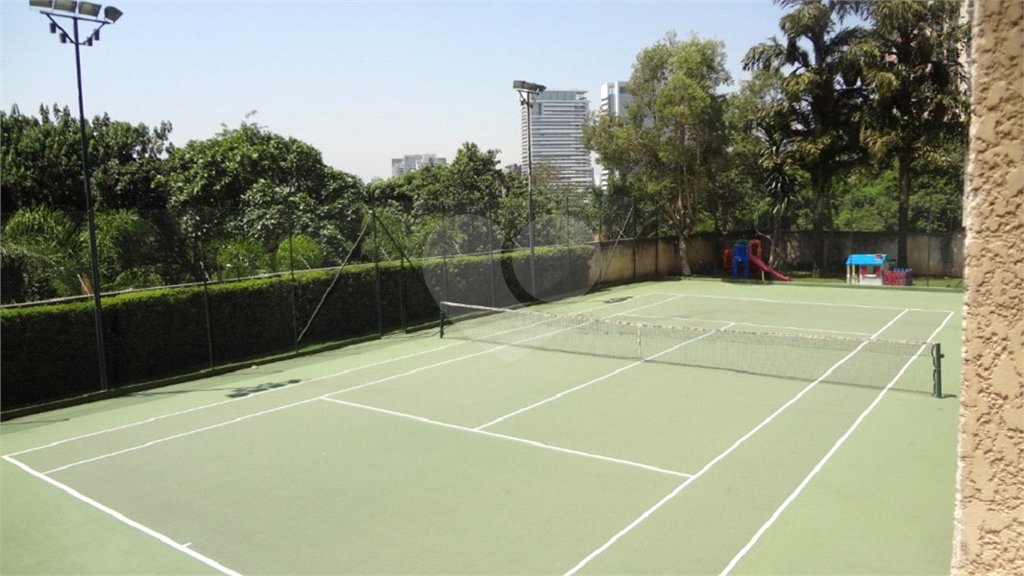 Apartamento à venda com 4 suítes em Jardim Fonte do Morumbi, São Paulo, SP