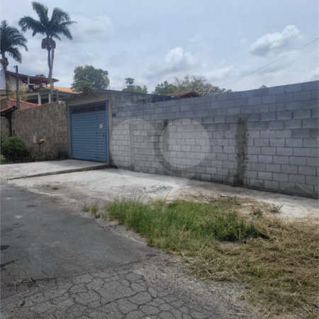Chácara à venda com 3 quartos em Chácaras Copaco, Arujá, SP