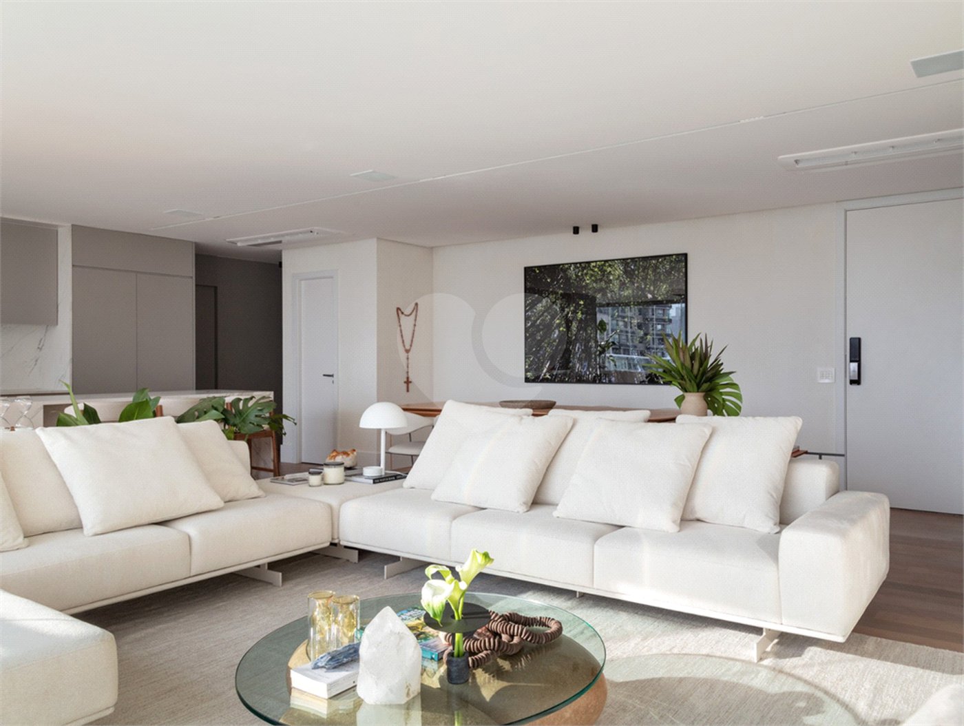 Apartamento à venda com 3 suítes em Cerqueira César, São Paulo, SP