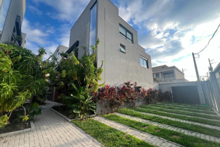 Casa com 3 dormitórios à venda, 200 m² por R$ 2.790.000,00 - Juquehy - São Sebastião/SP