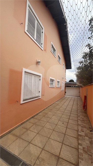 Sobrado à venda ou para alugar com 4 quartos, sendo 2 suítes, em Jardim Terceiro Centenário, Atibaia, SP