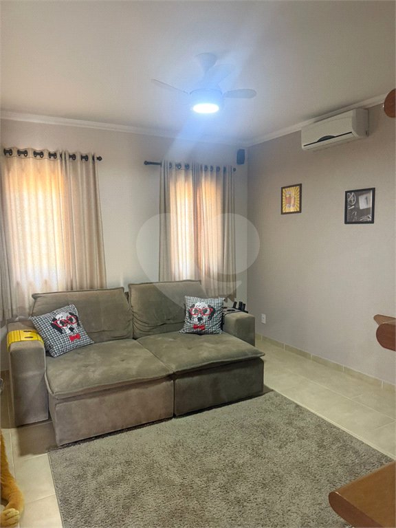 Casa à venda com 3 suítes no condomínio Terras de Mont Serrat, Salto - SP